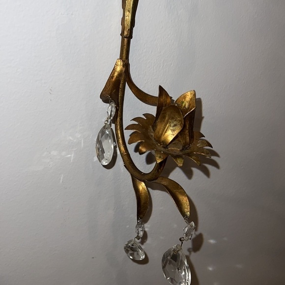 Vintage Hollywood Regency 18” Sconce Crystal Glass Prism Tole Metal - Gold Gilt - Picture 9 of 14